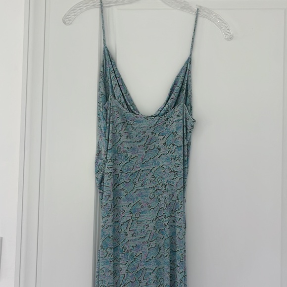 Diane von Furstenberg 100% Silk Dress - Picture 4 of 6